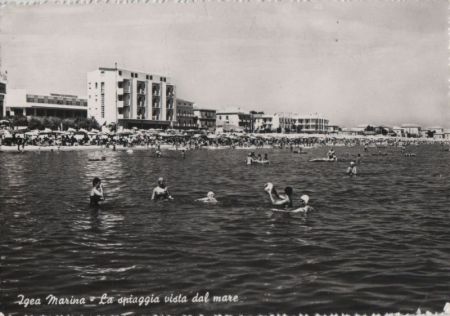 Italien - Igea Marina - La spiaggia vista dal mare - ca. 1960 Italien - Igea Marina - La spiaggia vista dal mare - ca. 1960