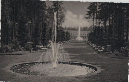 Bad Lippspringe - Hauptallee mit Fontänen - 1962 Bad Lippspringe - Hauptallee mit Fontänen - 1962