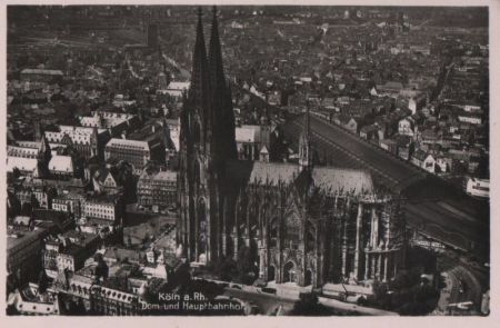 Köln - Dom und Hauptbahnhof aus der Luft - ca. 1955 Köln - Dom und Hauptbahnhof aus der Luft - ca. 1955