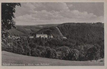 Schwarzburg - Schloß vom Bahnhof gesehen - 1953 Schwarzburg - Schloß vom Bahnhof gesehen - 1953