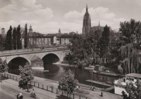 Frankfurt Main - Mainpartie mit Alte Brücke - 1968 Frankfurt Main - Mainpartie mit Alte Brücke - 1968