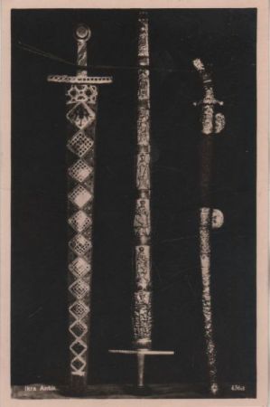 Aachen - Kleinodienkammer, Zeremonienschwert u.a. - ca. 1950 Aachen - Kleinodienkammer, Zeremonienschwert u.a. - ca. 1950