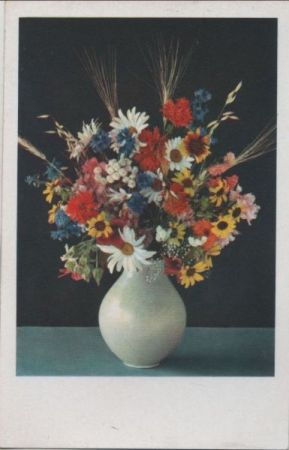 Blumnstrauß in weißer Vase Blumnstrauß in weißer Vase