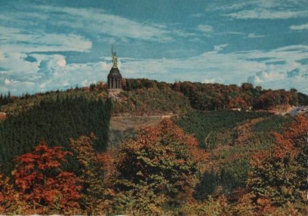 Hermannsdenkmal bei Hiddesen - Teutoburger Wald Hermannsdenkmal bei Hiddesen - Teutoburger Wald