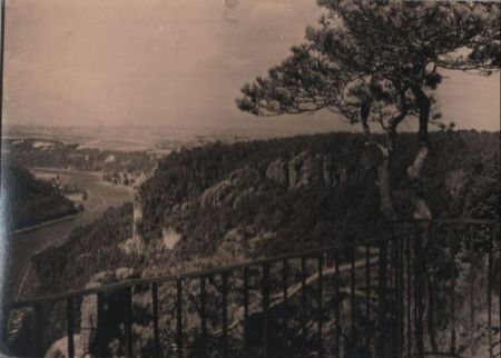 Wehlen - Blick vom Basteifelsen - 1962 Wehlen - Blick vom Basteifelsen - 1962