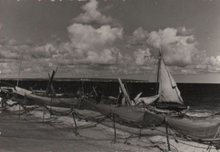 Boote und Netze am Meer - 1957 Boote und Netze am Meer - 1957