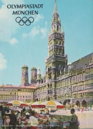 Marienplatz in Olympiastadt München - ca. 1975 Marienplatz in Olympiastadt München - ca. 1975