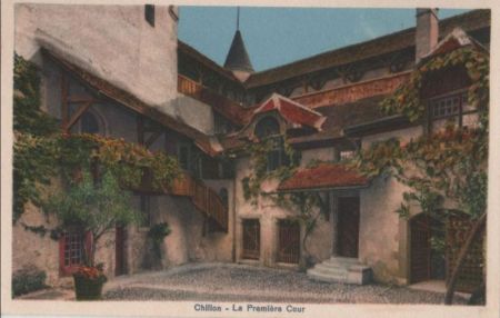 Schweiz - Chillon - La Premiere Cour - ca. 1950 Schweiz - Chillon - La Premiere Cour - ca. 1950