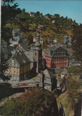 Monschau - Rotes Haus und ev. Kirche Monschau - Rotes Haus und ev. Kirche