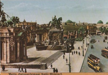 Berlin-Mitte, Nationaldenkmal Kaiser Wilhelm - ca. 1975 Berlin-Mitte, Nationaldenkmal Kaiser Wilhelm - ca. 1975