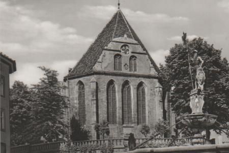 Arnstadt - Bachkirche mit Hopfenbrunnen - ca. 1975 Arnstadt - Bachkirche mit Hopfenbrunnen - ca. 1975