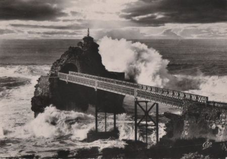 Frankreich - Biarritz - Tempete au Rocher de la Vierge - ca. 1965 Frankreich - Biarritz - Tempete au Rocher de la Vierge - ca. 1965