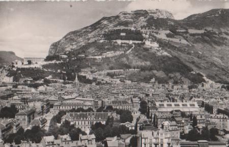 Frankreich - Grenoble - Vue generale - 1966 Frankreich - Grenoble - Vue generale - 1966