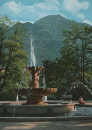 Bad Reichenhall - Solebrunnen im Kurpark - ca. 1980 Bad Reichenhall - Solebrunnen im Kurpark - ca. 1980