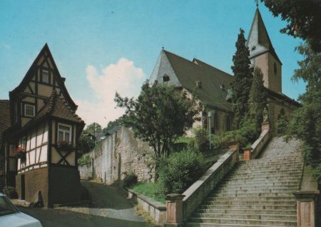 Bad Orb - Kleinstes Haus mit Pfarrkirche - 1988 Bad Orb - Kleinstes Haus mit Pfarrkirche - 1988