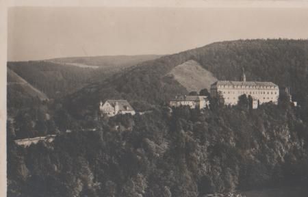 Schwarzburg - Schloß u. Hirschwiese - ca. 1955 Schwarzburg - Schloß u. Hirschwiese - ca. 1955
