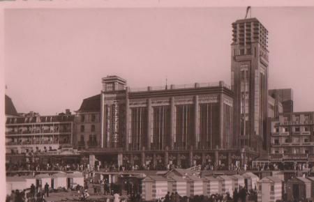 Belgien - Blankenberghe - La Plage et le Casino - ca. 1955 Belgien - Blankenberghe - La Plage et le Casino - ca. 1955