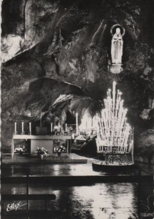 Frankreich - Lourdes - La Grotte Miraculeuse de nuit - 1998 Frankreich - Lourdes - La Grotte Miraculeuse de nuit - 1998
