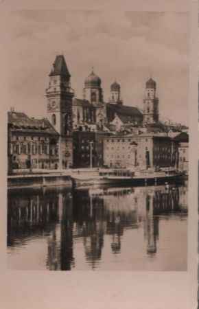 Passau - Rathausplatz mit Donaudampfer - ca. 1950 Passau - Rathausplatz mit Donaudampfer - ca. 1950