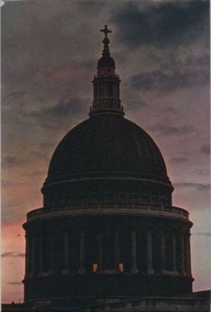 Großbritannien - London - Sunset at St. Paul - 1967 Großbritannien - London - Sunset at St. Paul - 1967