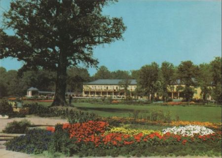 Markkleeberg - Blick zur HO-Parkgaststätte - ca. 1970 Markkleeberg - Blick zur HO-Parkgaststätte - ca. 1970