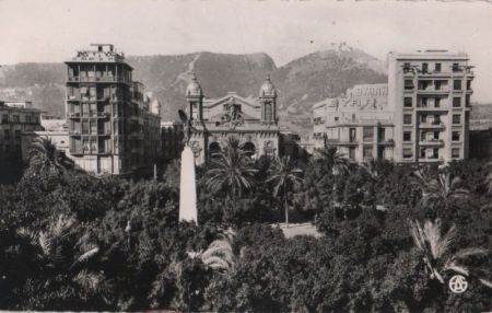 Algerien - Oran - La Place Foch et le Theatre - ca. 1960 Algerien - Oran - La Place Foch et le Theatre - ca. 1960