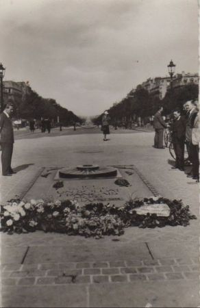 Frankreich - Paris - Tombeau du Soldat inconnu - ca. 1955 Frankreich - Paris - Tombeau du Soldat inconnu - ca. 1955