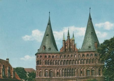 Das Holstentor in der Hansestadt Lübeck - ca. 1975 Das Holstentor in der Hansestadt Lübeck - ca. 1975