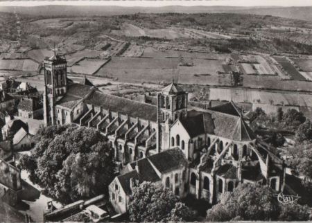 Frankreich - Vezelay - Vue generale de la Basilique - ca. 1955 Frankreich - Vezelay - Vue generale de la Basilique - ca. 1955