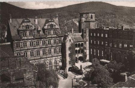 Heidelberg - Blick in den Schlosshof Heidelberg - Blick in den Schlosshof