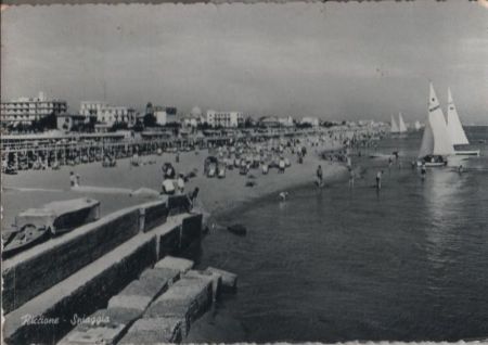 Italien - Riccione - Strand - 1957 Italien - Riccione - Strand - 1957