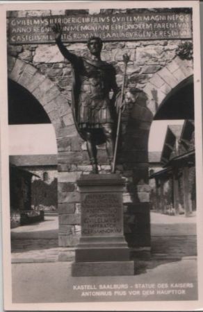 Saalburg-Ebersdorf - Kastell, Statue des Kaisers - ca. 1950 Saalburg-Ebersdorf - Kastell, Statue des Kaisers - ca. 1950