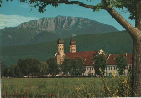 Benediktbeuern - Kloster mit Benediktenwand Benediktbeuern - Kloster mit Benediktenwand