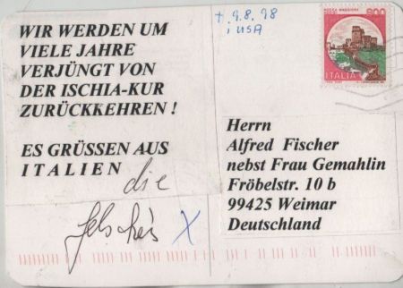 Mann im Kinderwagen Mann im Kinderwagen