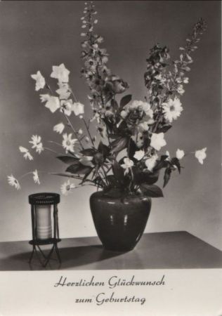 Zum Geburtstag Vase mit Blumen Zum Geburtstag Vase mit Blumen