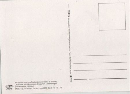 Alte Uhr aus Sammlungen