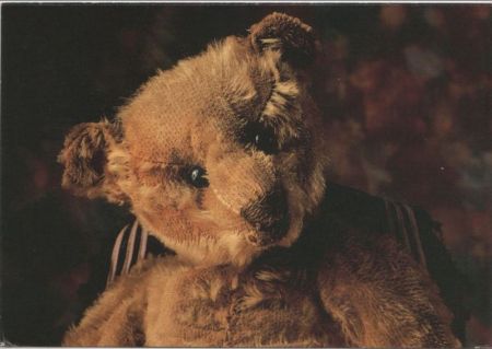 Teddy mit schiefem Kopf Teddy mit schiefem Kopf