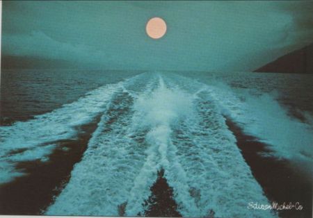Kielwasser und Mond oder Sonne Kielwasser und Mond oder Sonne