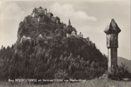 Hochosterwitz - Österreich - mit Steinkreuz Hochosterwitz - Österreich - mit Steinkreuz