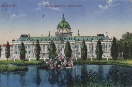 Potsdam - Stadtschloss mit Neptunsteich Potsdam - Stadtschloss mit Neptunsteich