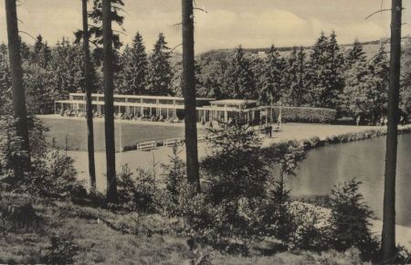 Braunlage - Durchblick zur Wandelhalle Braunlage - Durchblick zur Wandelhalle