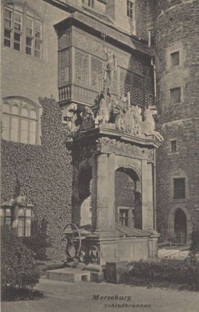 Meersburg (Bodensee) - Schlossbrunnen Meersburg (Bodensee) - Schlossbrunnen
