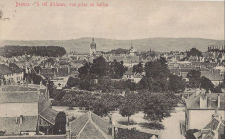 Beaune - Frankreich - vue prise en ballon Beaune - Frankreich - vue prise en ballon