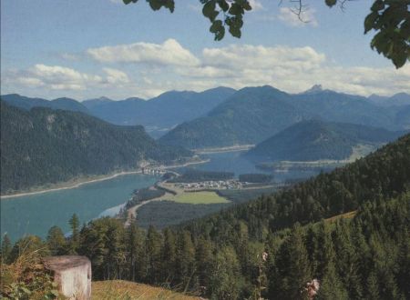 Fall - Österreich - am Sylvensteinsee Fall - Österreich - am Sylvensteinsee