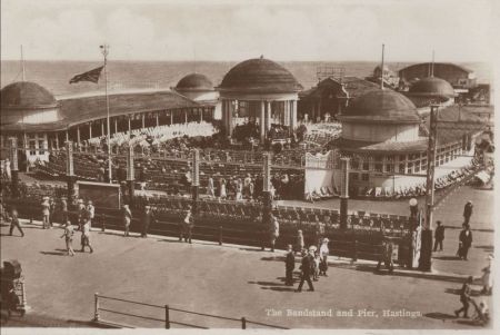 Hastings - Großbritannien - Bandstand and Pier Hastings - Großbritannien - Bandstand and Pier