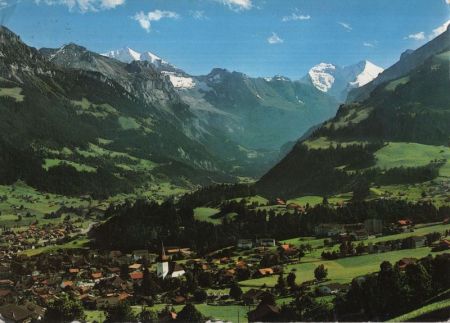 Frutigen - Schweiz - Dorf und Kirche Frutigen - Schweiz - Dorf und Kirche