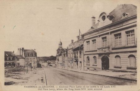 Varennes-en-Argonne - Frankreich - Place Latry Varennes-en-Argonne - Frankreich - Place Latry