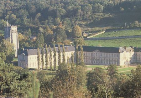 Le Bec-Hellouin - Frankreich - Abbaye Le Bec-Hellouin - Frankreich - Abbaye