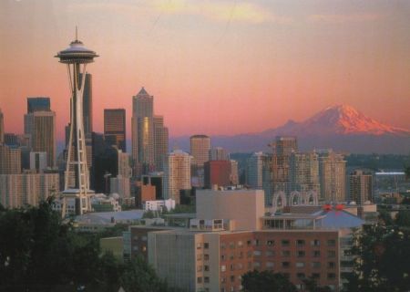USA - Seattle - Skyline from Kerry Park at sunrise - 2003 USA - Seattle - Skyline from Kerry Park at sunrise - 2003