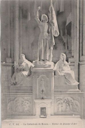 Frankreich - Rouen - Cathedrale, Statue de Jean de Arc - ca. 1935 Frankreich - Rouen - Cathedrale, Statue de Jean de Arc - ca. 1935